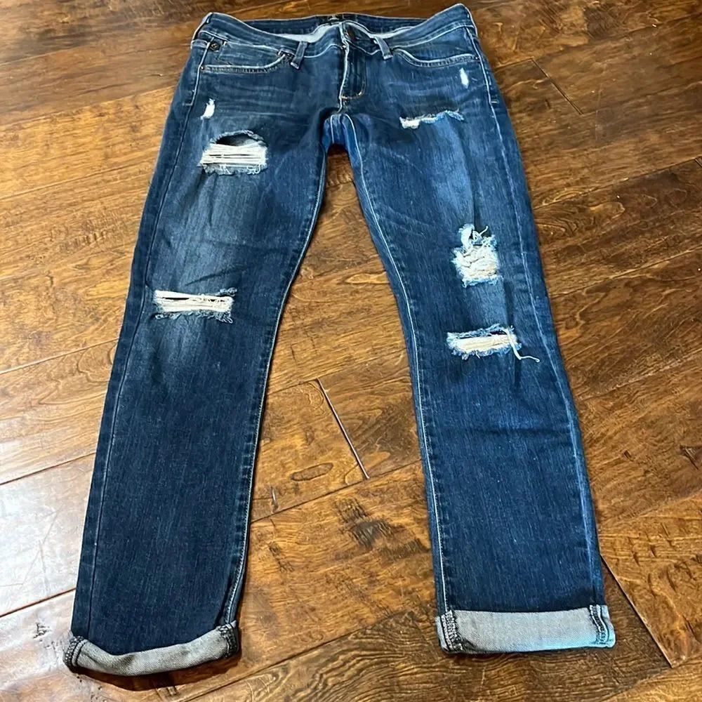A Gold E Chloe jeans, 29!